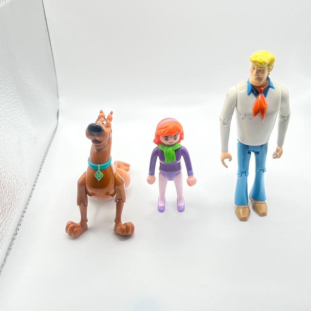 Scooby Doo Action Figure Lot Kids OS Multicolor Good Mystery Inc Fred Daphne